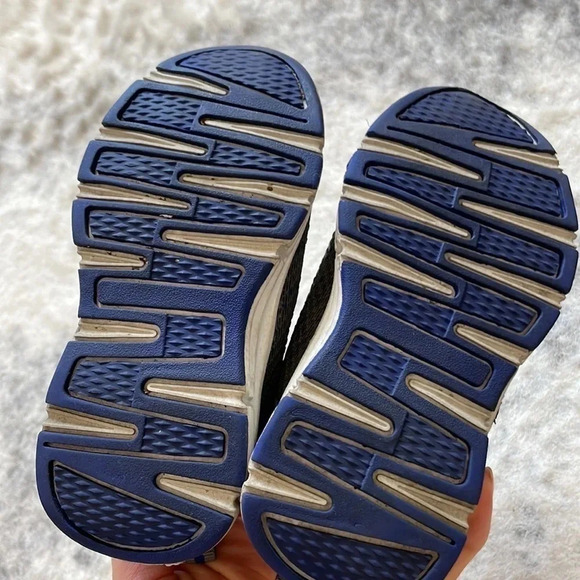 Kids  Sneakers - Picture 5 of 7